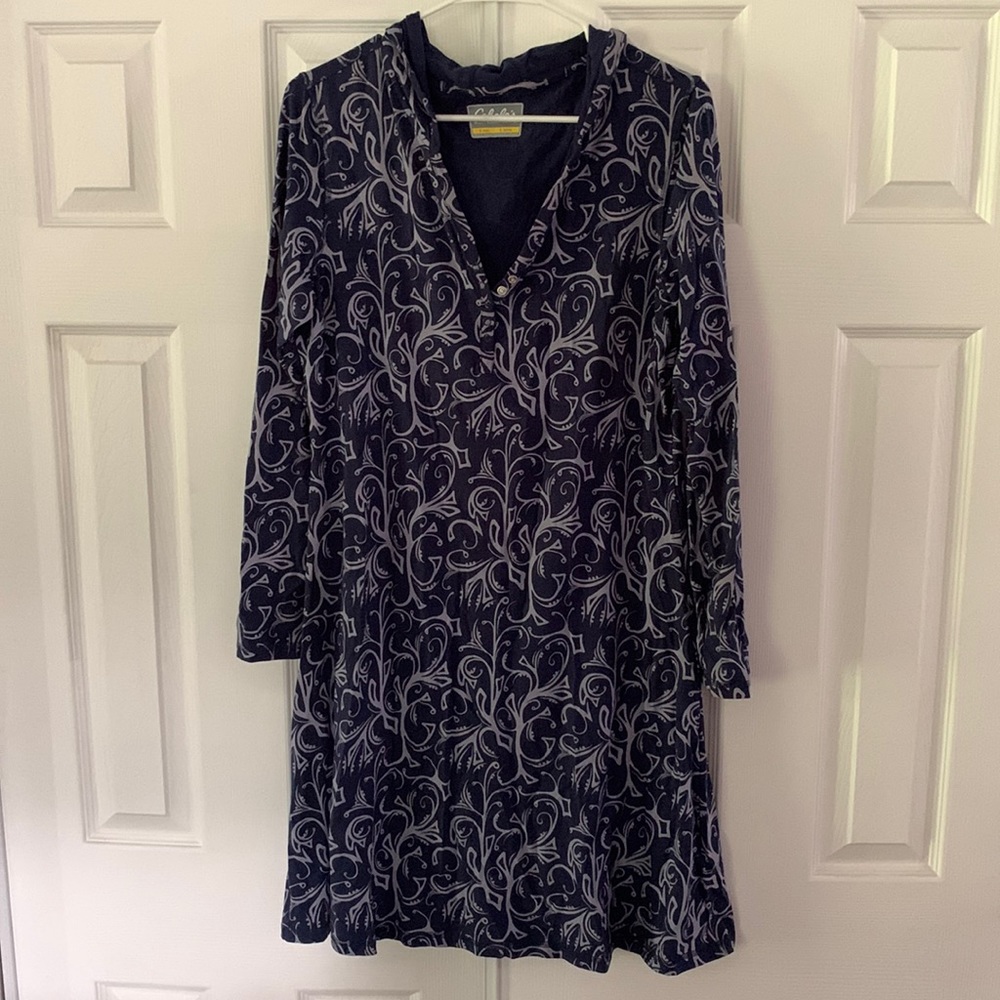 Women’s dress with good